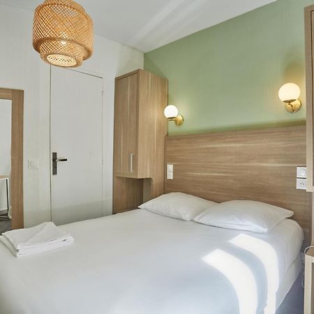 ไฮโปเทล ปารีส แกร์ ตู นอร์ เมอร์ริล Hotel ภายนอก รูปภาพ