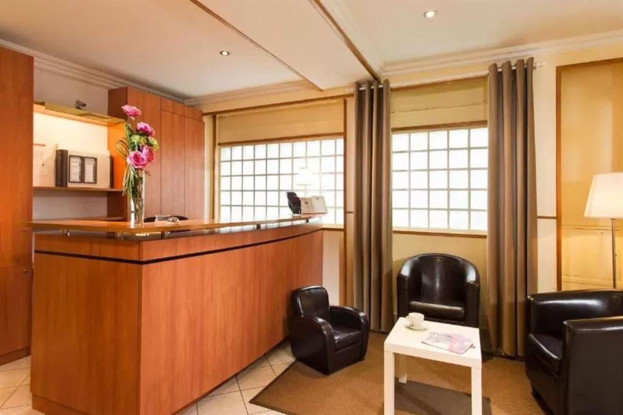 ไฮโปเทล ปารีส แกร์ ตู นอร์ เมอร์ริล Hotel ภายนอก รูปภาพ