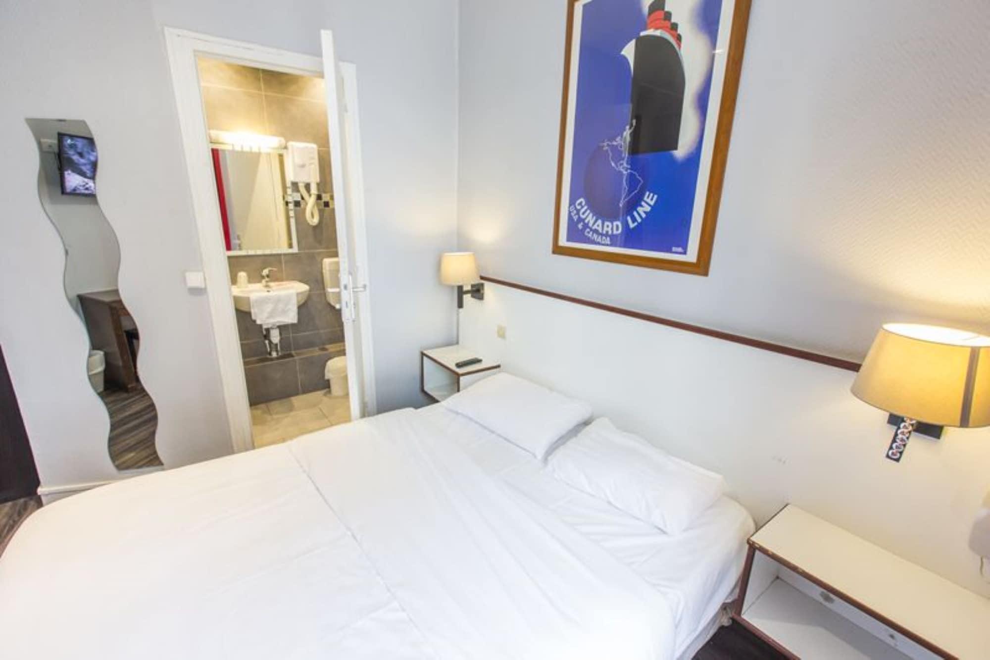 ไฮโปเทล ปารีส แกร์ ตู นอร์ เมอร์ริล Hotel ภายนอก รูปภาพ
